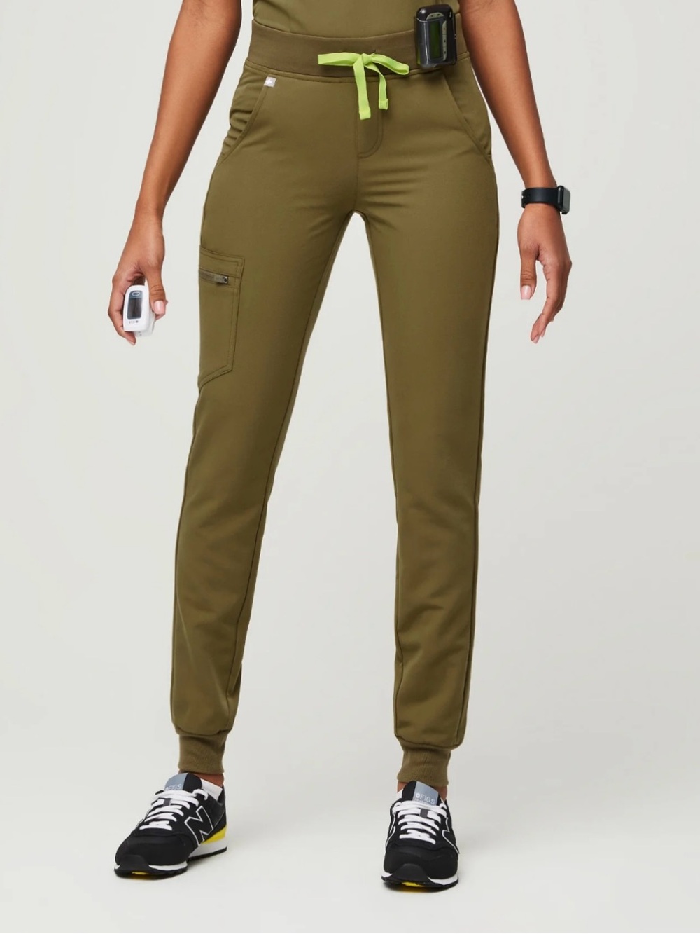 FIGS Martini Olive Zamora Jogger Scrub Pants -Large Tall